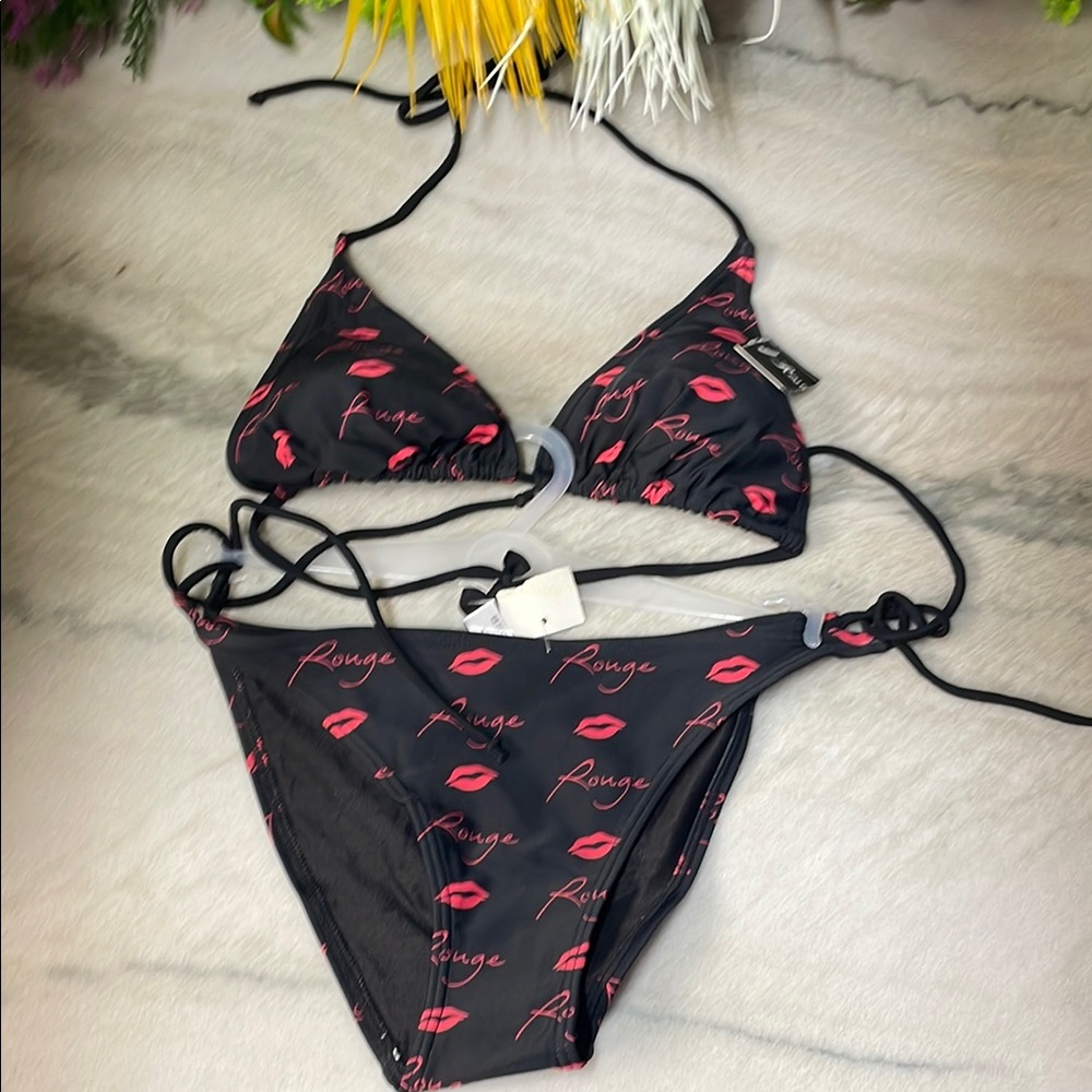 Black and Red Bikini Set